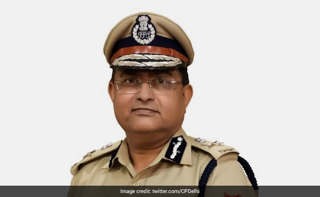 Man Uses Delhi Police Chief's Picture To Threaten Lawyer On WhatsApp