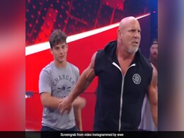 WWE Video: गोल्डबर्ग के बेटे पर यह शख्स निकाल रहा था गुस्सा, पापा ने एक ही टक्कर में किया ढेर WWE Video: गोल्डबर्ग के बेटे पर यह शख्स निकाल रहा था गुस्सा, पापा ने एक ही टक्कर में किया ढेर