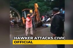 Civic Official Loses 3 Fingers After Angry Hawker Attacks Her Near Mumbai Civic Official Loses 3 Fingers After Angry Hawker Attacks Her Near Mumbai