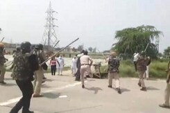 Farmers Block Highways To Protest "Brutal" Police Action In Haryana Farmers Block Highways To Protest "Brutal" Police Action In Haryana