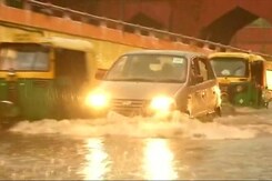 Heavy Rain In Delhi, Yamuna Water Level Nears Danger Mark Heavy Rain In Delhi, Yamuna Water Level Nears Danger Mark