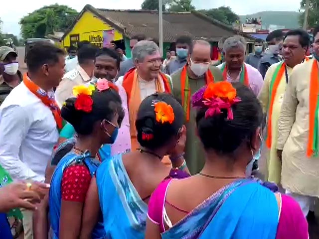Watch: Union Minister Ashwini Vaishnav Dances With Villagers In Odisha