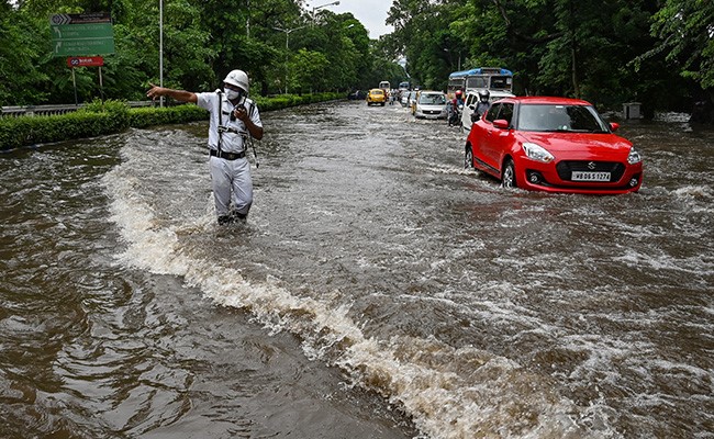 Watch: Heavy Rains In West Bengal, Parts Of Kolkata Waterlogged