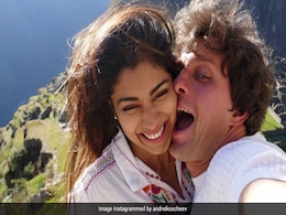 "Just Like That," Shriya Saran Posted This Video Of Husband Andrei Koscheev Dancing To <I>Laal Chhadi Maidan Khadi</I> "Just Like That," Shriya Saran Posted This Video Of Husband Andrei Koscheev Dancing To <I>Laal Chhadi Maidan Khadi</I>