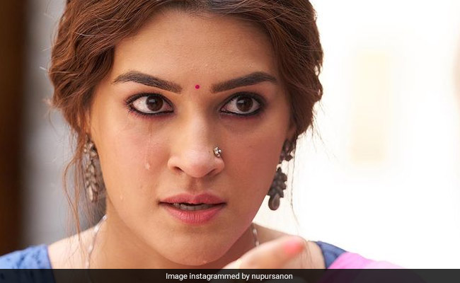 "You've Made Sure That Nobody Ever Calls Kriti Sanon Just A Pretty Face": Sister Nupur Sanon On <i>Mimi</i>