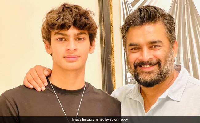 आर माधवन ने बेटे के 16वें जन्मदिन पर शेयर की Photo, फैंस बोले- बिल्कुल आप जैसा दिखता है...