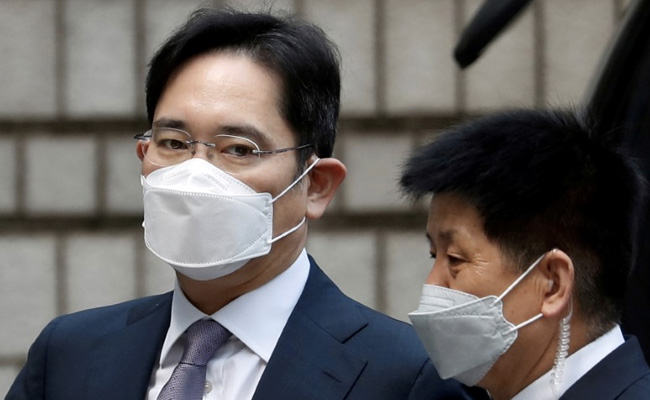 Samsung Leader Jay Y. Lee Granted Parole, To Leave Prison On Friday