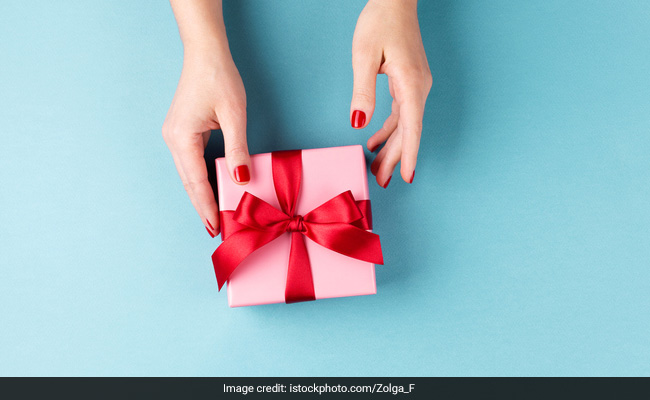 Raksha Bandhan 2021: From Watches To Perfumes, Splurge For Your Sister With These Luxury Raksha Bandhan Gifts