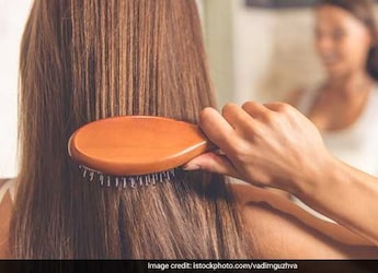 7 Healthy Foods That May Help Reduce Hair Fall 7 Healthy Foods That May Help Reduce Hair Fall