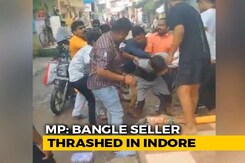 Mob Beats Muslim Bangle Seller In Indore; Minister Says Used Fake Name Mob Beats Muslim Bangle Seller In Indore; Minister Says Used Fake Name