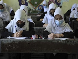 Hundreds Of Afghan Girls Return To School As Taliban Ends Ban Hundreds Of Afghan Girls Return To School As Taliban Ends Ban