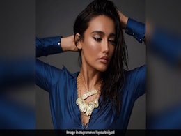 Surbhi Jyoti ने ब्लू ड्रेस में गीले बालों के साथ करवाया Photoshoot, किलर अदाओं के दीवाने हुए फैन्स Surbhi Jyoti ने ब्लू ड्रेस में गीले बालों के साथ करवाया Photoshoot, किलर अदाओं के दीवाने हुए फैन्स