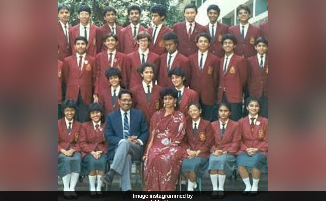 Twinkle Khanna Doesn't Miss Her "Funny Haircuts" But She Does Miss Her School Days