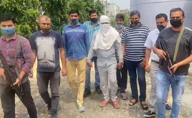 दिल्ली : एक के बाद एक लूट की पांच घटनाओं को अंजाम देने वाले बाबा किंग को पुलिस ने दबोचा