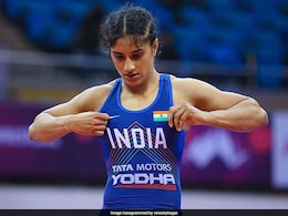 Asian Games: घुटने की चोट के कारण विनेश फोगाट हुई बाहर, इस खिलाड़ी को मिला मौका Asian Games: घुटने की चोट के कारण विनेश फोगाट हुई बाहर, इस खिलाड़ी को मिला मौका