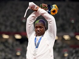 Tokyo Games: US Shot Putter Raven Saunders In First Olympic Podium Protest Tokyo Games: US Shot Putter Raven Saunders In First Olympic Podium Protest