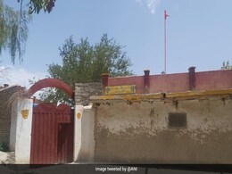 Sikh Holy Flag At Afghanistan Gurudwara Removed By Taliban Restored: Official Sikh Holy Flag At Afghanistan Gurudwara Removed By Taliban Restored: Official