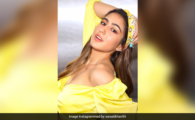 हेयर को देना है ट्रेंडी स्टाइल तो ट्राई कर सकते हैं स्कार्फ, जो बदल देगा आपका लुक