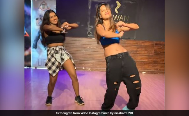 निया शर्मा ने अंग्रेजी गाने पर यूं झूमकर किया डांस, बार-बार देखा जा रहा वीडियो