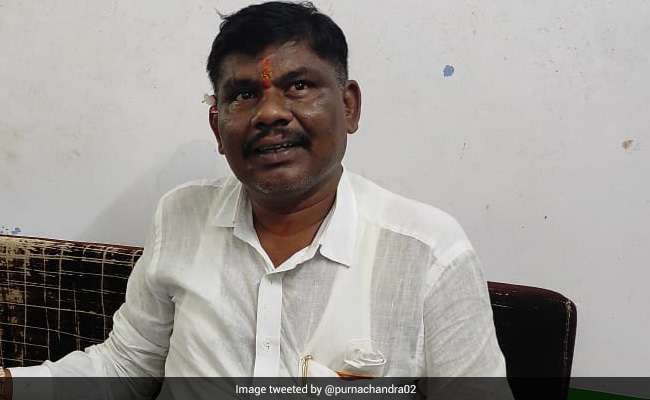 बीजू जनता दल के विधायक ऑफलाइन आयोजित 10वीं की परीक्षा में पास हुए