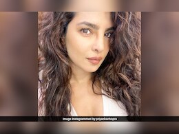 Priyanka Chopra Is Enjoying The London Summer With A Yummy Cool Drink. Take A Look