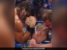 द ग्रेट खली और ट्रिपल एच के बीच हुआ आर्म रेस्लिंग का मैच, जानें किसकी हुई जीत- देखें Video द ग्रेट खली और ट्रिपल एच के बीच हुआ आर्म रेस्लिंग का मैच, जानें किसकी हुई जीत- देखें Video