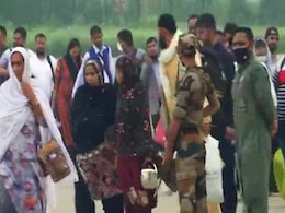 "5 दिनों में दो हजार कॉल", मिशन काबुल को सफल बनाने के लिए युद्धस्तर पर जुटी सरकार "5 दिनों में दो हजार कॉल", मिशन काबुल को सफल बनाने के लिए युद्धस्तर पर जुटी सरकार