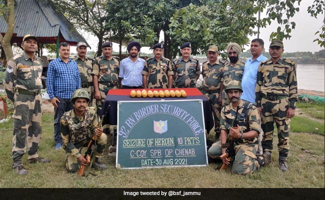 Border Security Force Seizes 10 Kg Heroin Near International Border In Jammu