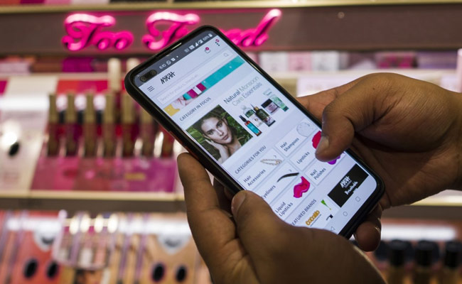 Nykaa IPO : दिग्गज ब्यूटी कंपनी का शेयर मार्केट में जोरदार डेब्यू, लिस्ट होते ही 1 लाख करोड़ के पार पहुंचा मार्केट कैप