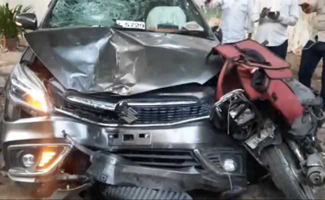 दिल्ली: तेज रफ्तार कार ने खाना पहुंचाने जा रहे डिलीवरी ब्वॉय को मारी टक्कर, हुई मौत 