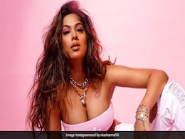 निया शर्मा ने ग्लैमरस लुक में शेयर की लेटेस्ट फोटो, फैन्स के यूं आए रिएक्शन...देखें Photo निया शर्मा ने ग्लैमरस लुक में शेयर की लेटेस्ट फोटो, फैन्स के यूं आए रिएक्शन...देखें Photo