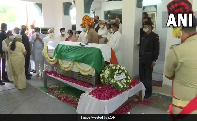 PM Pays Tribute To Kalyan Singh In Lucknow, Says He Lived For "Public Welfare"