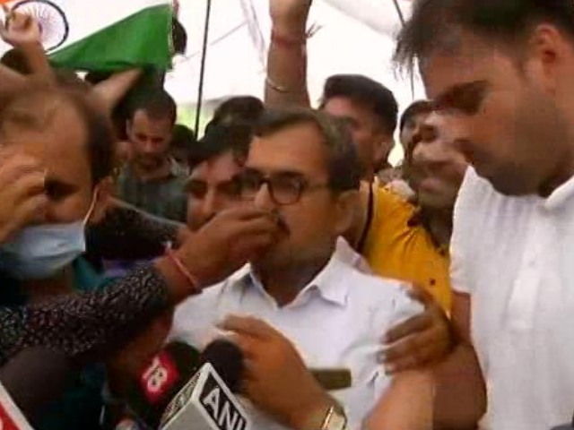 "Extremely Happy": Neeraj Chopra's Father Celebrates Gold Medal