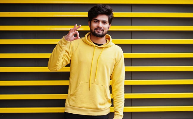 Your Casual Men's Wear Look Is Incomplete Without These Stylish Pullovers