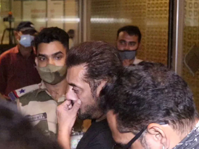 Officer Who Stopped Salman Khan "Rewarded For Professionalism": CISF