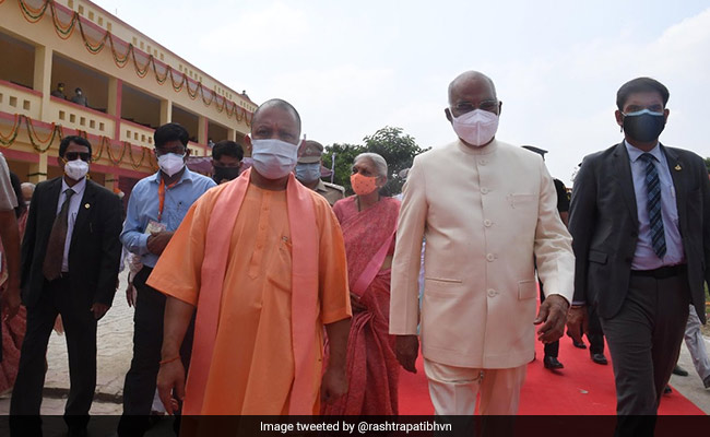 "Like A Senior BJP Leader's Visit": Samajwadi Party On President's UP Trip