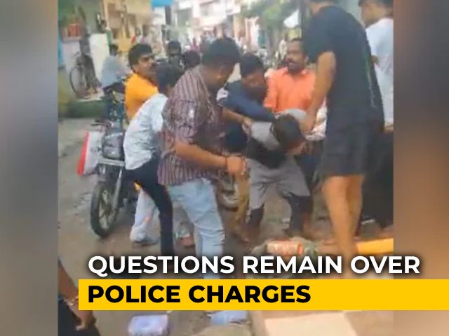 As Bangle Seller In Mob Attack Video Faces Charges, Questions Over FIR