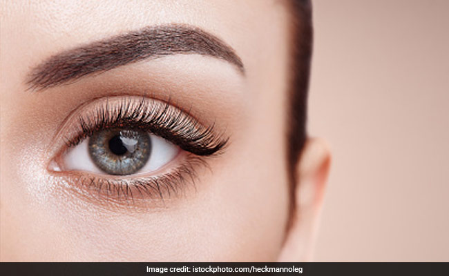 Beauty Trend Alert:  Everything You Need To Know About Magnetic Eyelashes