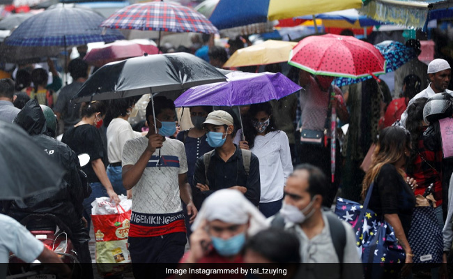 Forecaster Who Predicted India's Covid Peak Sees New, Smaller Wave Ahead
