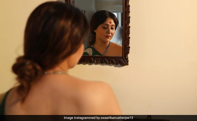 "Love Thy Handles": Swastika Mukherjee Has Body Positivity All Figured Out