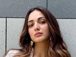 Kiara Advani Wishes Her Siblings A "Happy Rakhi" With Cake-Filled Picture Kiara Advani Wishes Her Siblings A "Happy Rakhi" With Cake-Filled Picture