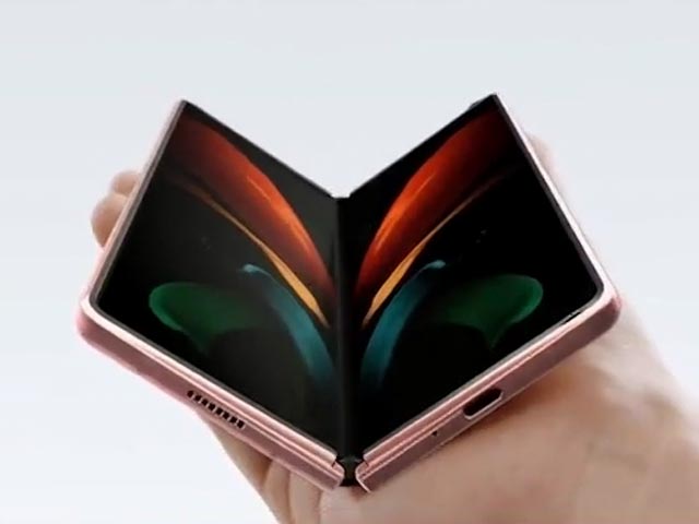 Hands-On With The Samsung Galaxy Fold 3