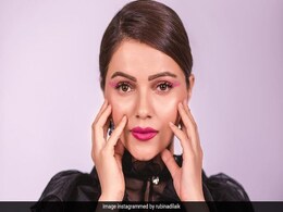 Rubina Dilaik ने स्टाइलिश ब्लैक साड़ी में शेयर की ग्लैमरस Photos, पिंक आई शैडो में खूबसूरत दिखीं एक्ट्रेस Rubina Dilaik ने स्टाइलिश ब्लैक साड़ी में शेयर की ग्लैमरस Photos, पिंक आई शैडो में खूबसूरत दिखीं एक्ट्रेस