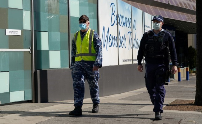 Australia Lifts Near 2-Year Entry Ban For Non-Citizens Amid Omicron Scare