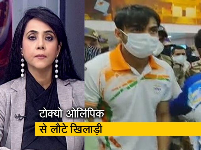 देस की बात : भारतीय टीम का दिल्ली में एयरपोर्ट पर जोरदार स्वागत, भारी भीड़ उमड़ी