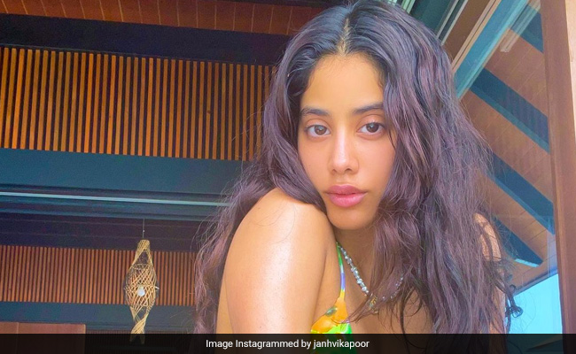 From Kareena Kapoor To Janhvi Kapoor, 10 Celebs Who Gave Us Serious Maldives Vacation Cravings