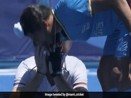 भारत से मिली हार के बाद रोने लगे जर्मनी खिलाड़ी, फिर सिमरनजीत की खेल-भावना ने जीत लिया दिल भारत से मिली हार के बाद रोने लगे जर्मनी खिलाड़ी, फिर सिमरनजीत की खेल-भावना ने जीत लिया दिल