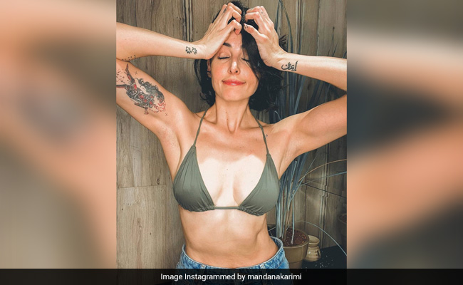 Photoshop? Nah, Mandana Karimi Believes In "Raw And Real" Pics