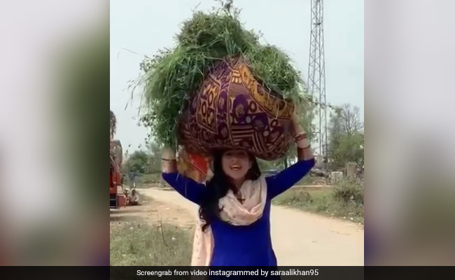 "<i>Namaste Darshako</i>": Guide Sara Ali Khan Is Back With A Tour Of India