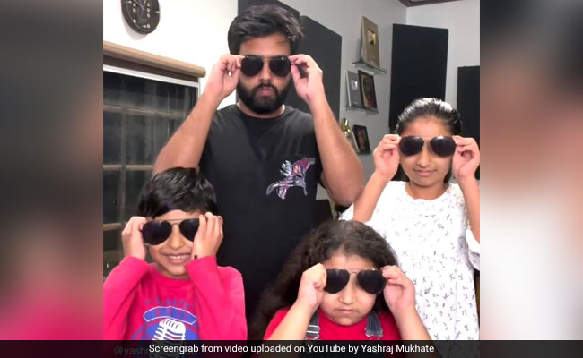 Yashraj Mukhate's Latest Song Is An Ode To All Those Who "Love To <i>Safar</i>"